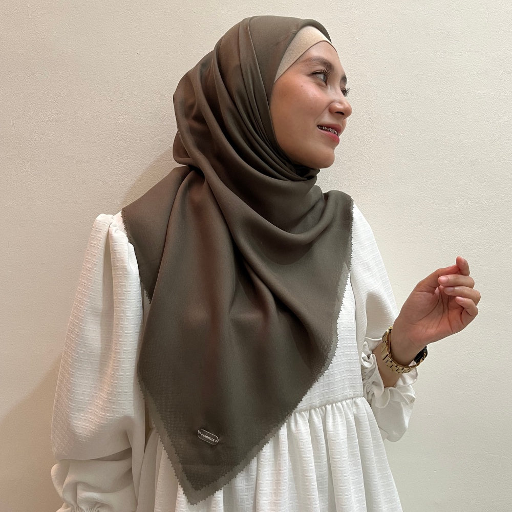 Image of Eclemix Dinara Plain Hijab | Hijab Polos Segiempat Paris Japan Premium